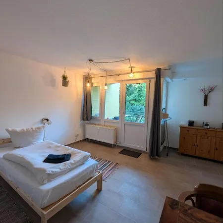 Eigenes Ruhiges Mit Kueche Und Terasse بيت ضيافة