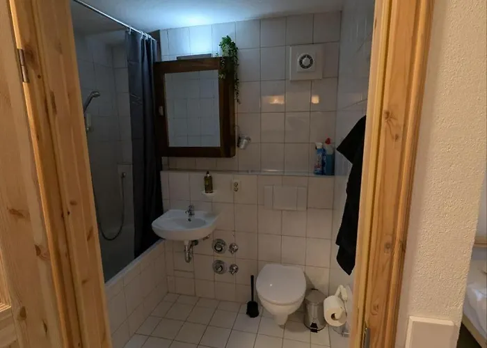 Eigenes Ruhiges Mit Kueche Und Terasse Pensjonat